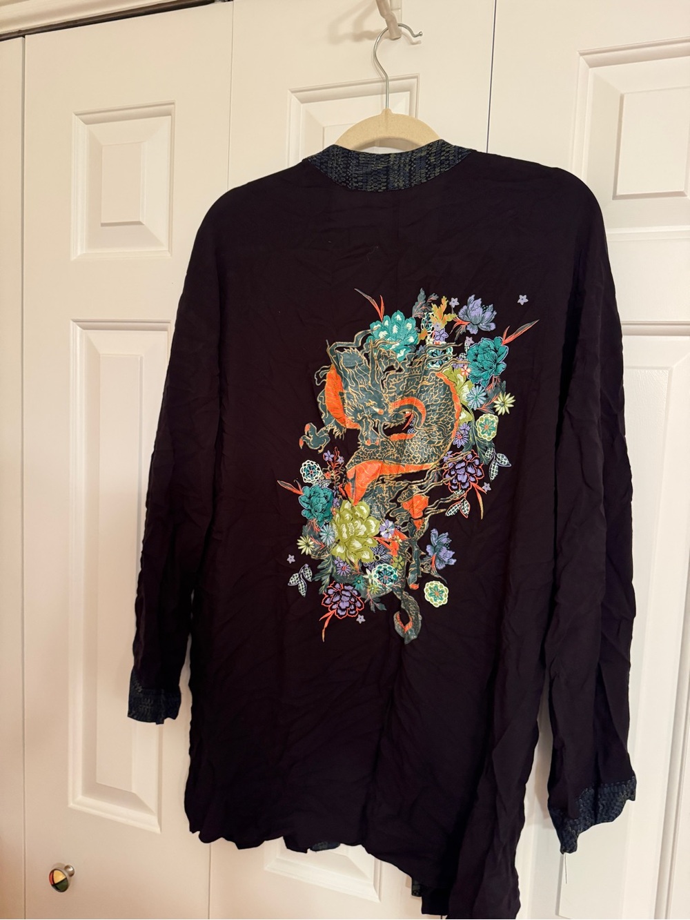 Black Dragon Kimono - Urban Outfitters small